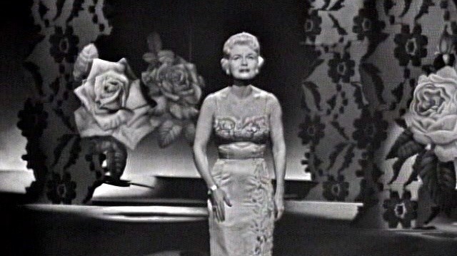 Jane Morgan - Wrap Your Troubles In Dreams(And Dream Your Troubles Away) (Live On The Ed Sullivan Show, September 13, 1959)