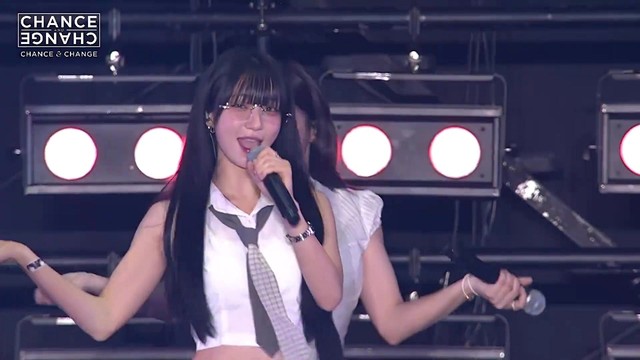 OH MY GIRL - DunDunDance+Nonstop+Dolphin (关西时尚盛典 2025 秋冬秀场)