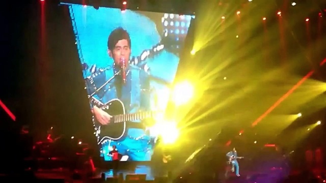 周杰伦 - 彩虹 + 轨迹 + 牛仔很忙 + 回到过去 + 完美主义 + 乔克叔叔 + 晴天 (2013印尼雅加达魔天伦 演唱会 )