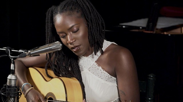 Alana Sinkey - Another Rainy Day (Live)