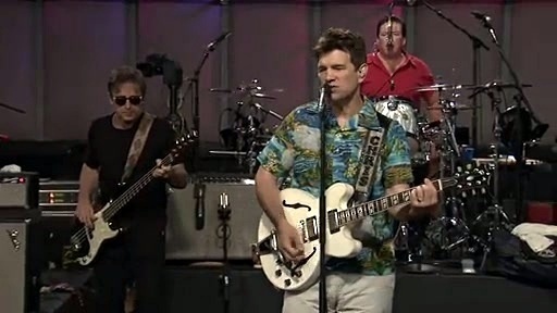 Chris Isaak - Somebody's Cryin' (Live)