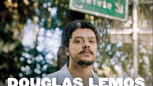 Douglas Lemos - Camisa Desabotoada (Pseudo Video) (音频版)