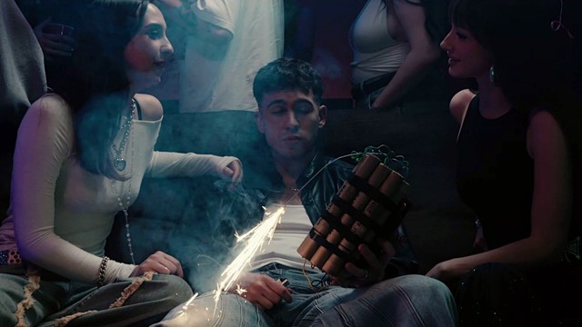White 2115 - Co ze mną nie tak (Official Video)