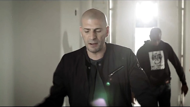 Akhénaton - Extrait de A part les €