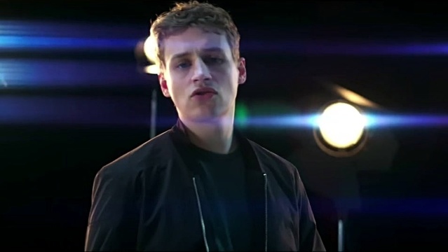 Tim Bendzko - Ohne Zuruck Zu Sehen