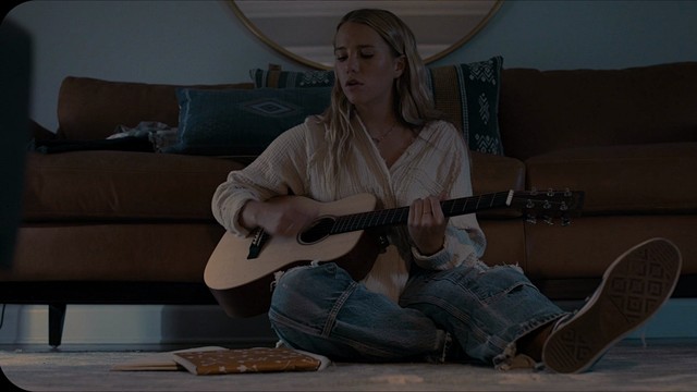 Avery Anna - Worst In Me