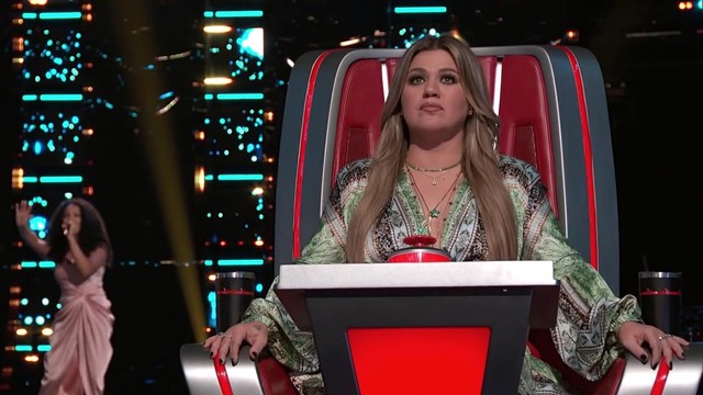 The Voice - Never Enough (Kayla Lilly Perform Loren Allred's