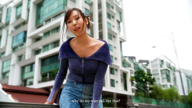 Thuy - girls like me don't cryft. MIN