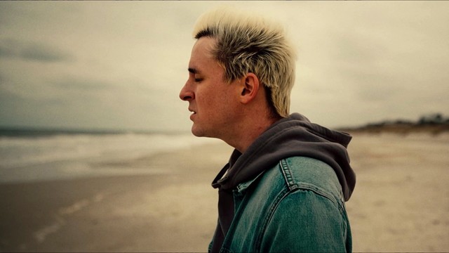 vaultboy - i think i wanna text u