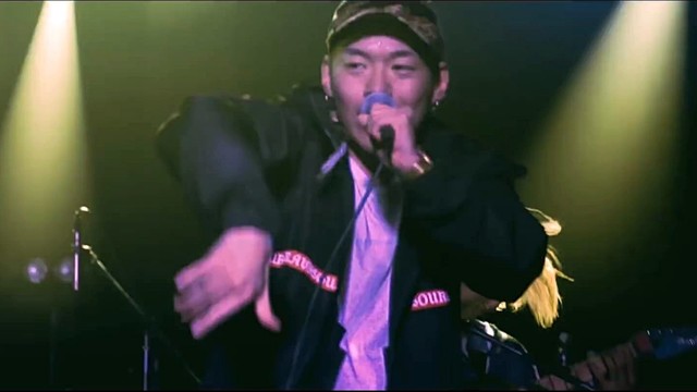 Praise - FAKE CREATURE