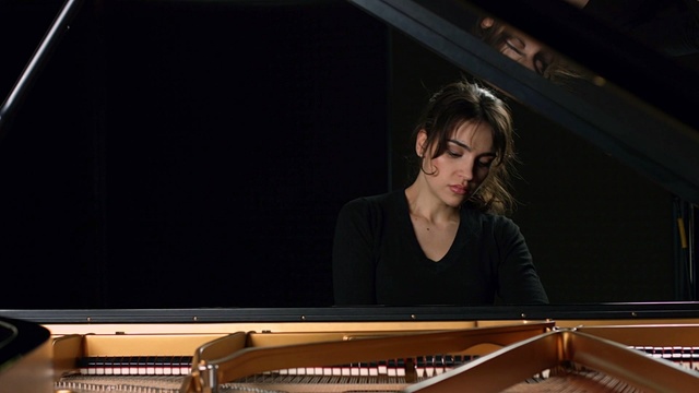 Olga Scheps - Vocalise, Op. 34, No. 14