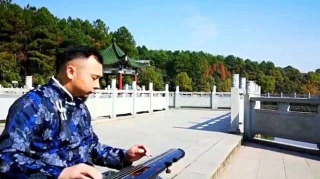 谢海清 - 万物复苏