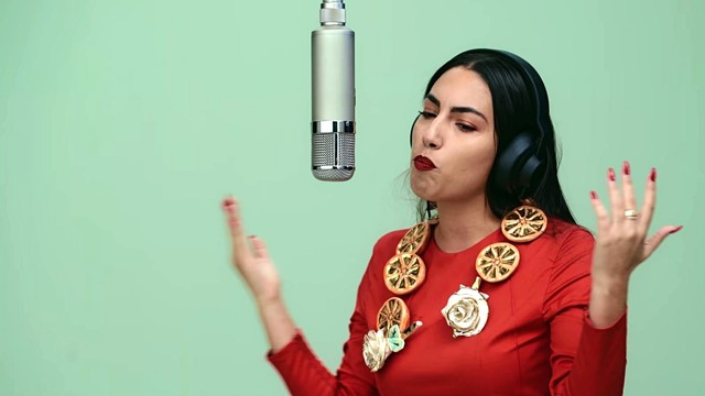 Maria José Llergo - La Luz (Live At A COLORS SHOW)