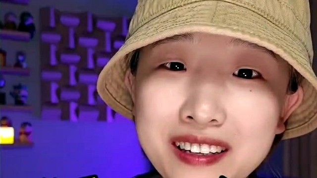 高高在这呢 - 爱你一万年