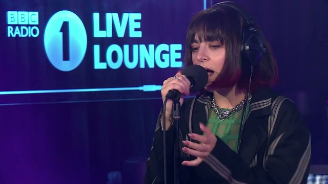 Charli xcx - Gone (Live In The BBC Radio 1 Live Lounge)