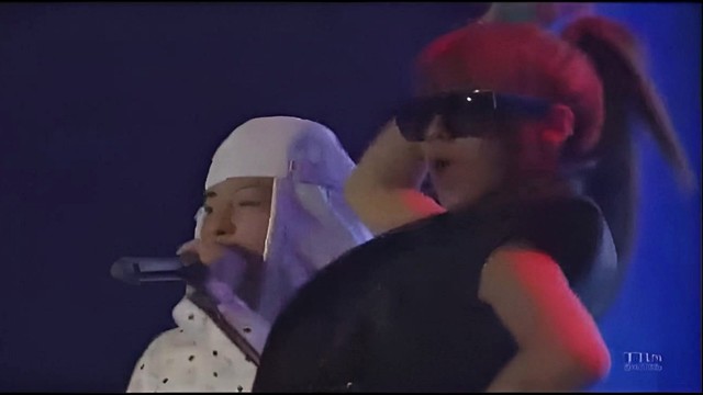 G-DRAGON - The Leaders (Live At 2009 G-DRAGON SHINE A LIGHT CONCERT IN SEOUL)