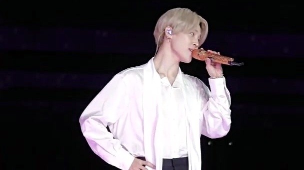 BTS - Life Goes On (Jimin focus) (Live at AMA 2020/11/22)