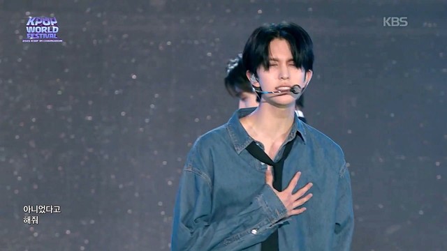 8TURN - Sorry Sorry + 咆哮 + I Need You (Live)