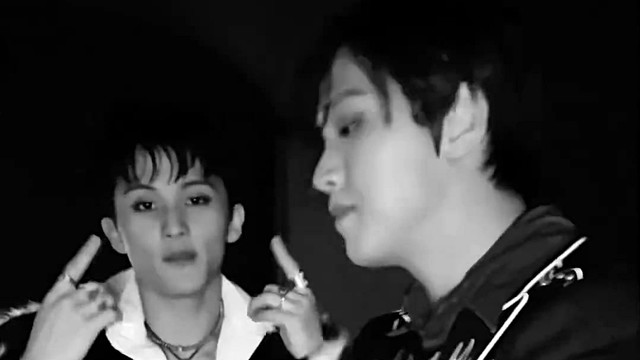 MARK - <+82 Pressin'>challenge