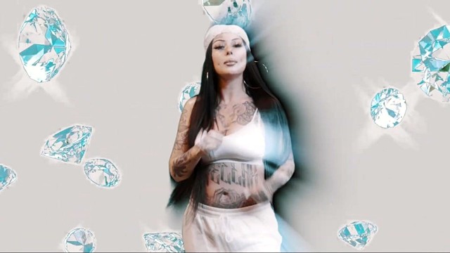 Lady XO - One Thing About Me