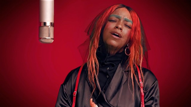 Kelsey Lu - Blood (Live At A COLORS SHOW)