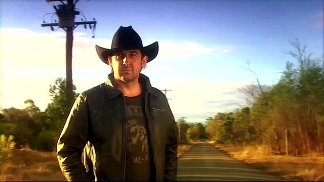 Lee Kernaghan - Listen To The Radio
