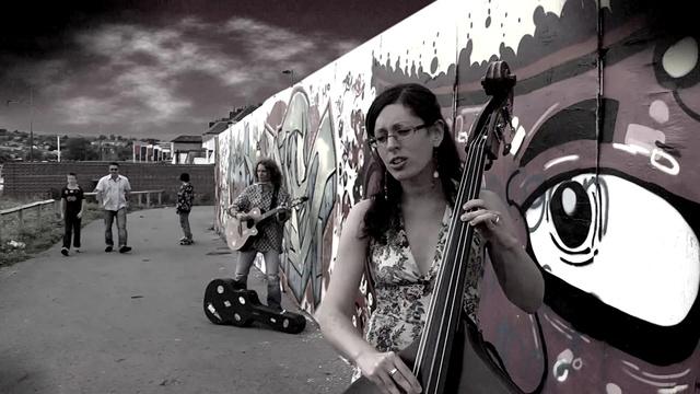 Luther - The Lonesome Busker