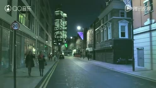 Sofi de la Torre - London x Paris