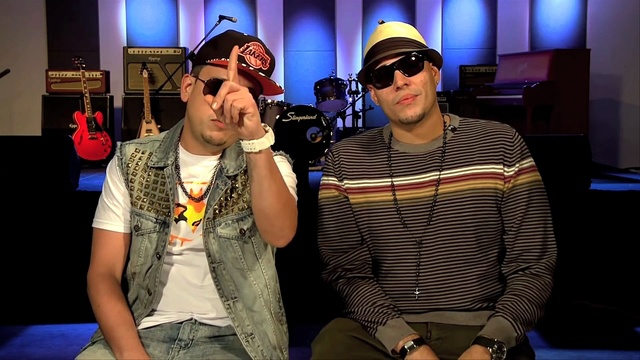 J King y Maximan - VEVO Detectado Entrevista (Live)