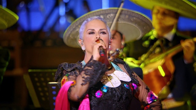 Las Tres Grandes - La Calaca (Live)