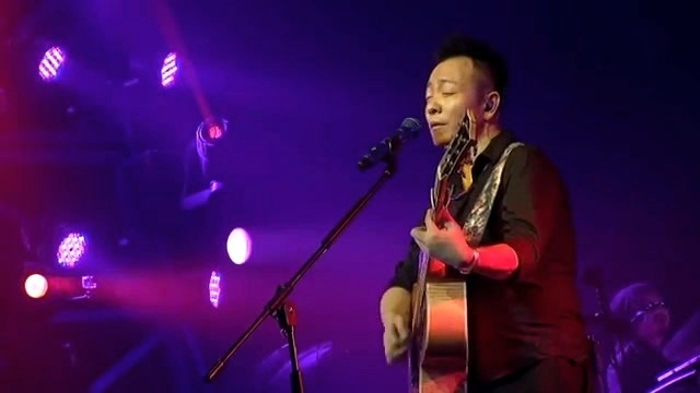 许巍 - 爱 (2015此时此刻演唱会Live)