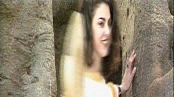 Johnny Mathis - LOVE IS BLUE(人物) (KTV版)