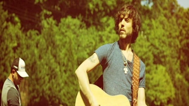 Chris Janson - Buy Me A Boat