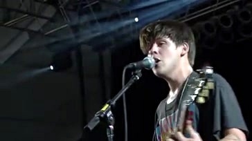 Wavves - King of the Beach (Live from Bonnaroo 2011) (Live)