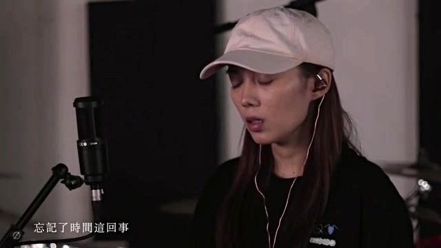 黄诗婷 - 刻在我心底的名字 (翻唱版)