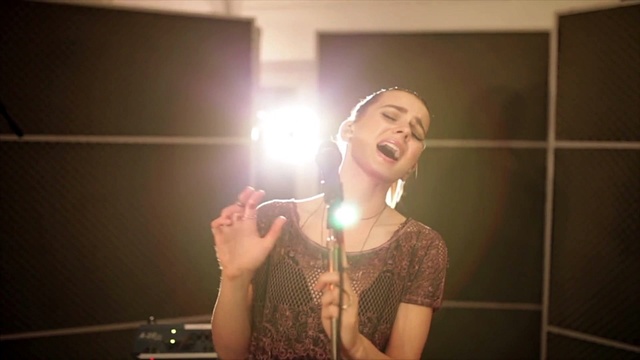 Emmelie de Forest - Hopes & Fears / Acoustic / Live From Millfactory Studios, Copenhagen / 2014 (Live)