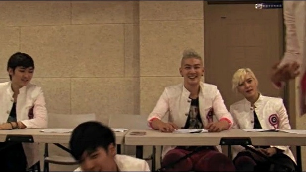 NU'EST - 可视广播 L.O.Λ.E Story E01