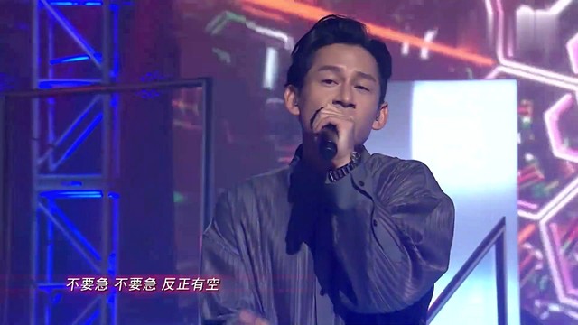 周国贤 - 黑色午夜 (Live At Chill Club)