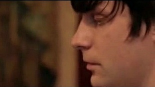 Kaiser Chiefs - On The Run