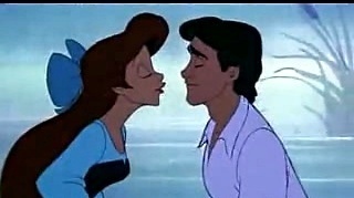 Ashley Tisdale - Kiss The Girl (《小美人鱼》电影插曲)