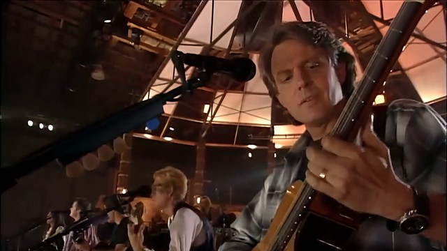 Eagles - Hotel California (Live)