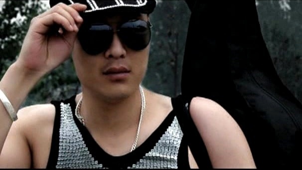 一飞 - 战歌 (KTV版)