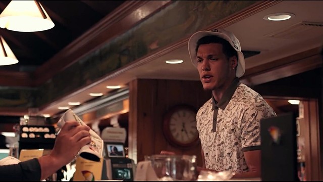 Aaron Gordon - Pull Up