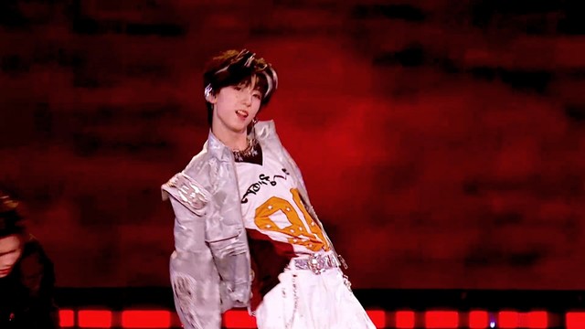 TOP登陆少年-苏新皓 - Hey Mama (TF家族2026新年音乐会「荣耀」现场)