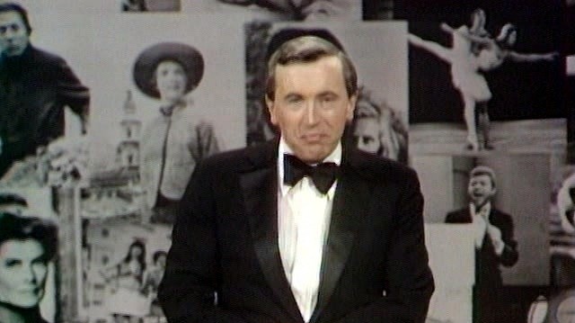 David Frost - Films & Headlines In The 60's (Live On The Ed Sullivan Show, December 21, 1969)