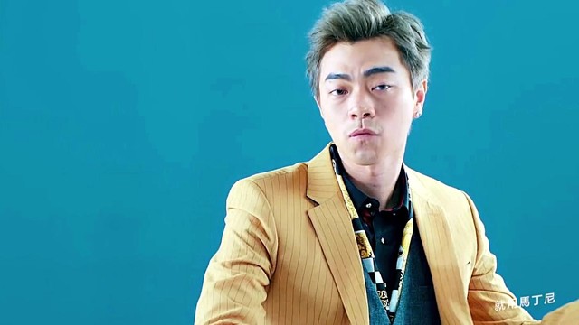 泰坦 - 百变绅士