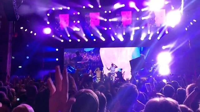 Red Hot Chili Peppers - By The Way (Live At Telekom Street Gigs Berlin 2016) (Live)