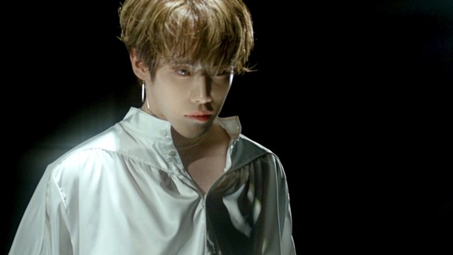 오메가엑스 - 1st MINI ALBUM 'VAMOS' #02 XEN