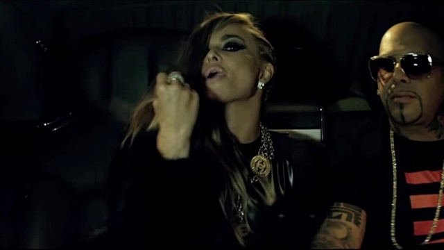 Mally Mall - Drop Bands On It