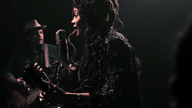 Valerie June - Shakedown